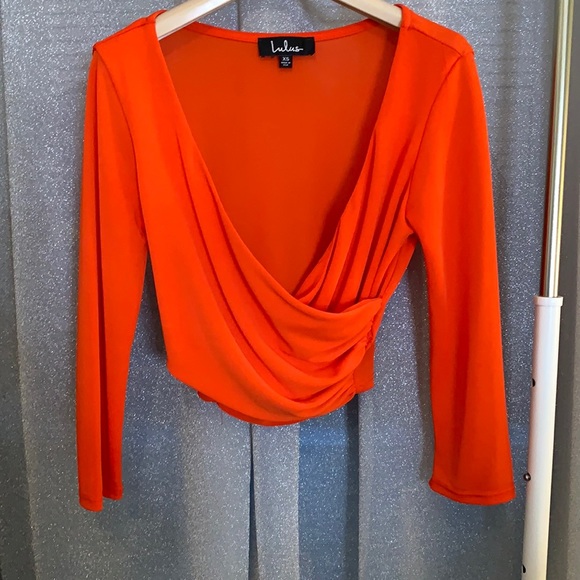 Lulu’s Top - Picture 2 of 4